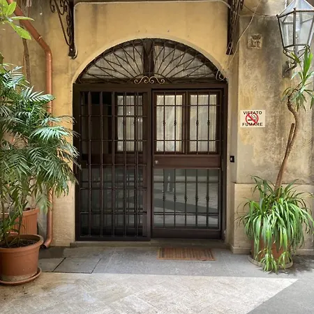 Vittorio Emanuele Apartment Rome